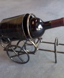 Iron wine holder